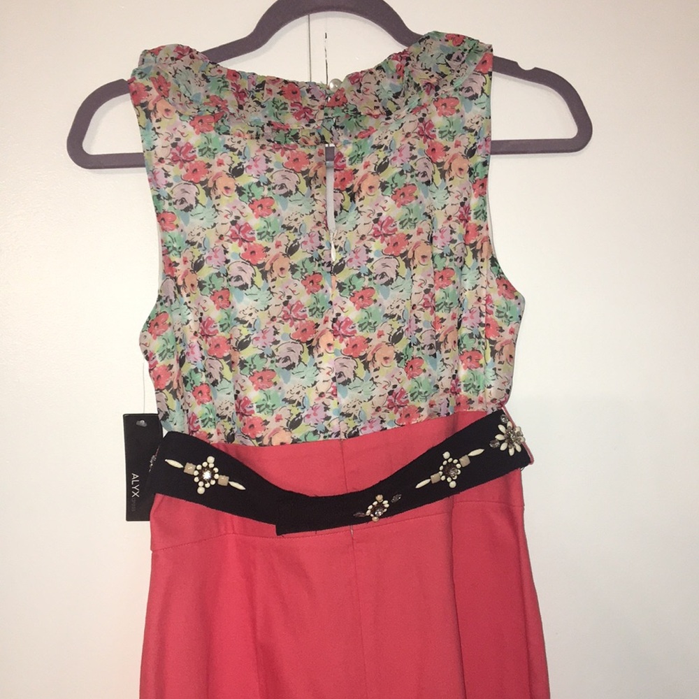 Dress - Picture 8 of 13